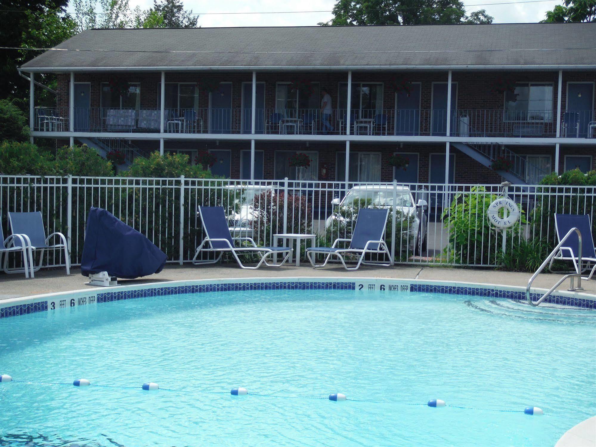 סאראטוגה ספרינגס The Springs Motel מראה חיצוני תמונה