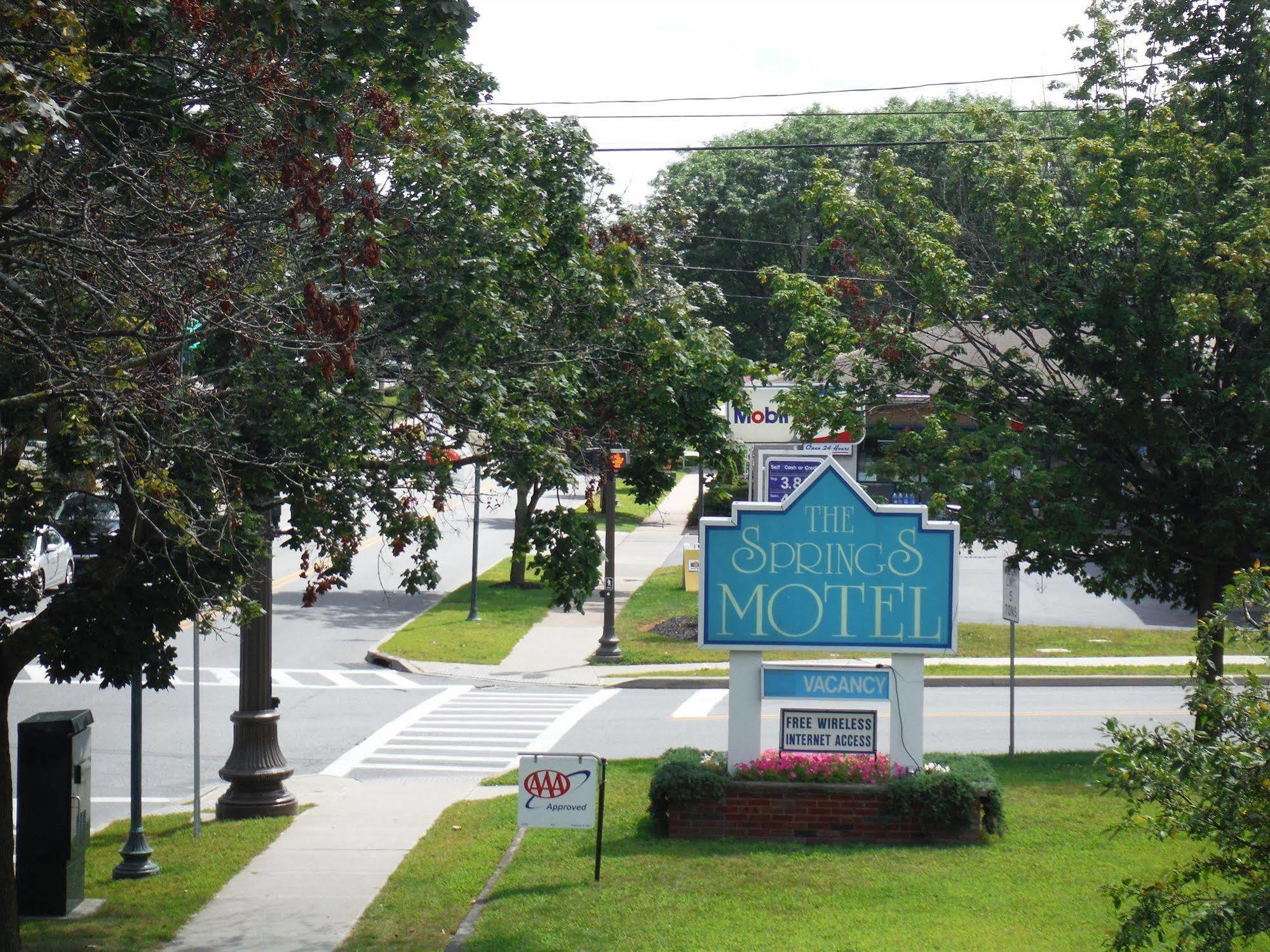 סאראטוגה ספרינגס The Springs Motel מראה חיצוני תמונה